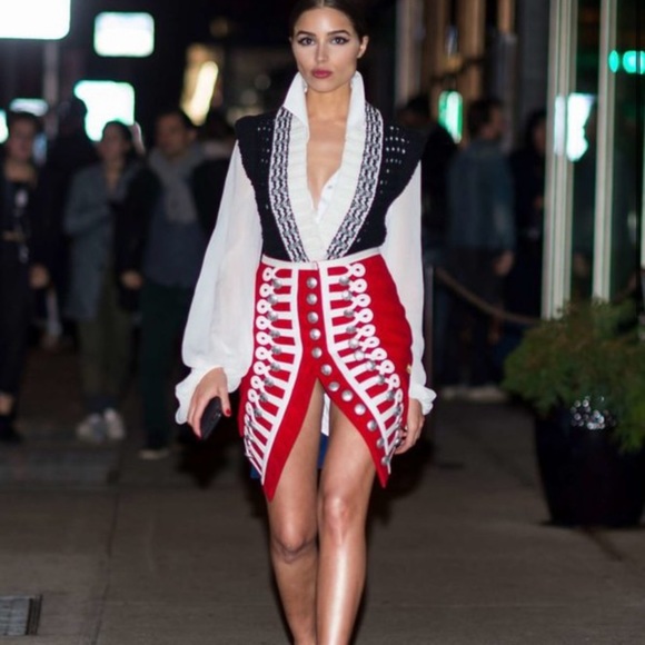 BURBERRY Ladies Wool Ceremonial Skirt In Military Red Sz 6 NWT - Picture 2 of 10